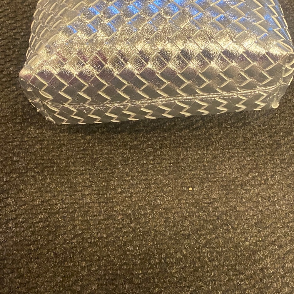 Silver Woven Handbag Lunar New Year sale - Picture 3 of 3